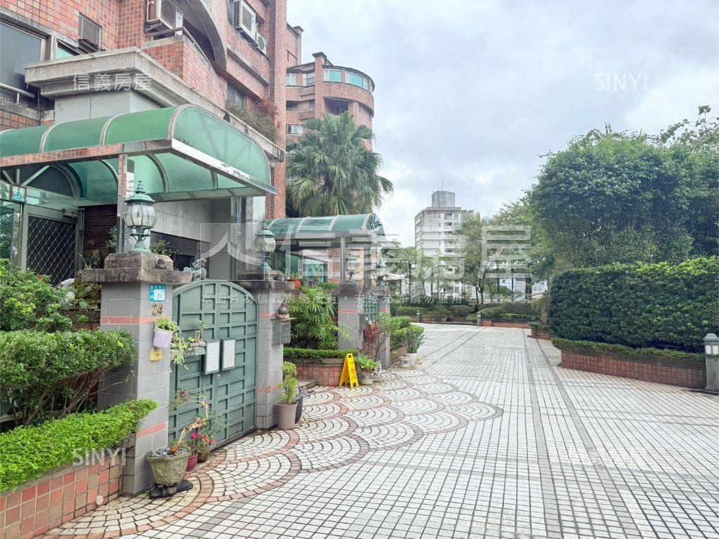 比佛利四房大空間房屋室內格局與周邊環境