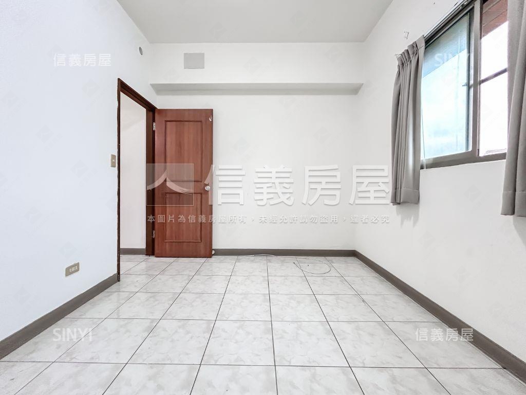 比佛利四房大空間房屋室內格局與周邊環境