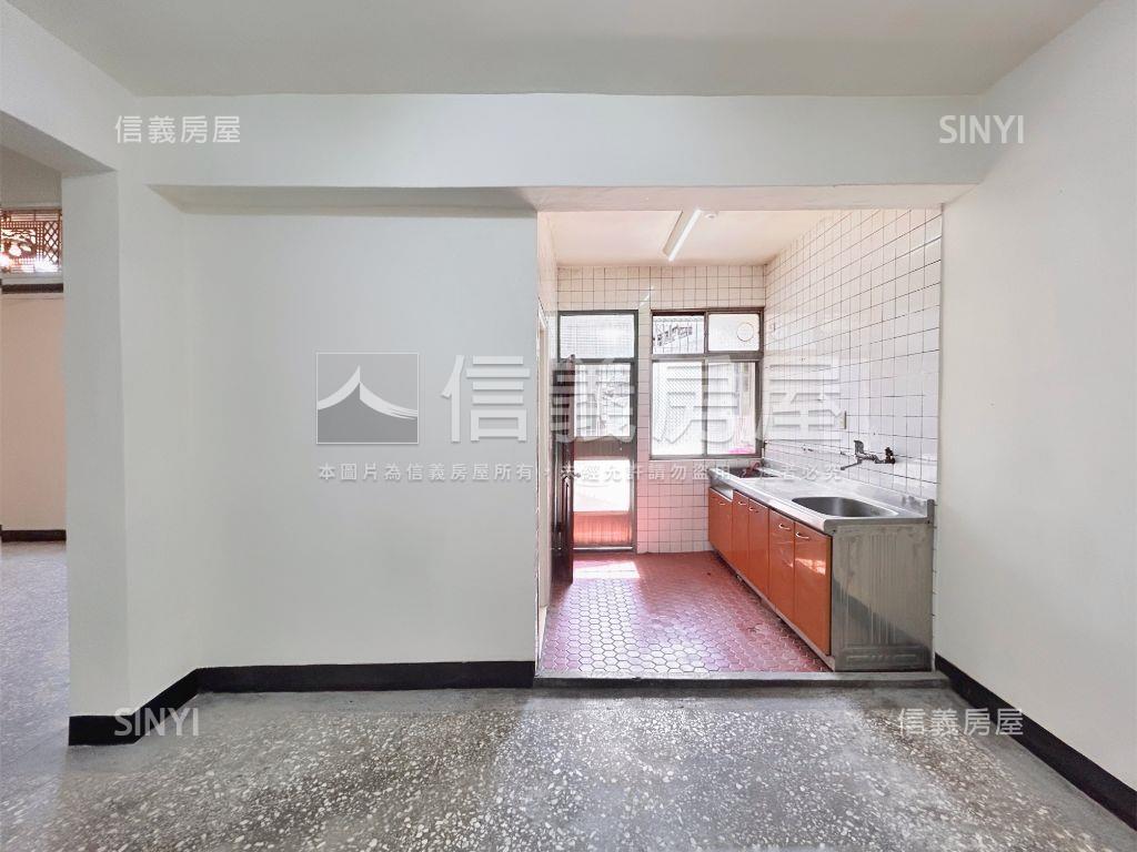 新莊路優質三樓房屋室內格局與周邊環境