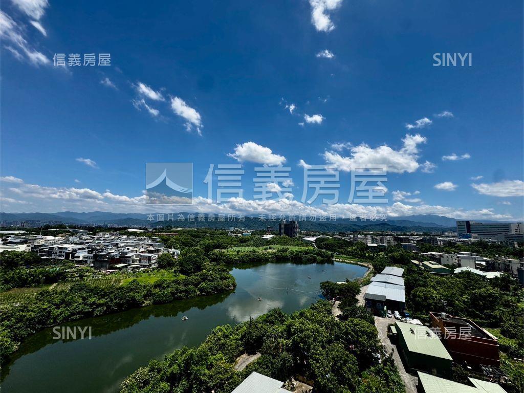 近交流道高樓層美２房車位房屋室內格局與周邊環境