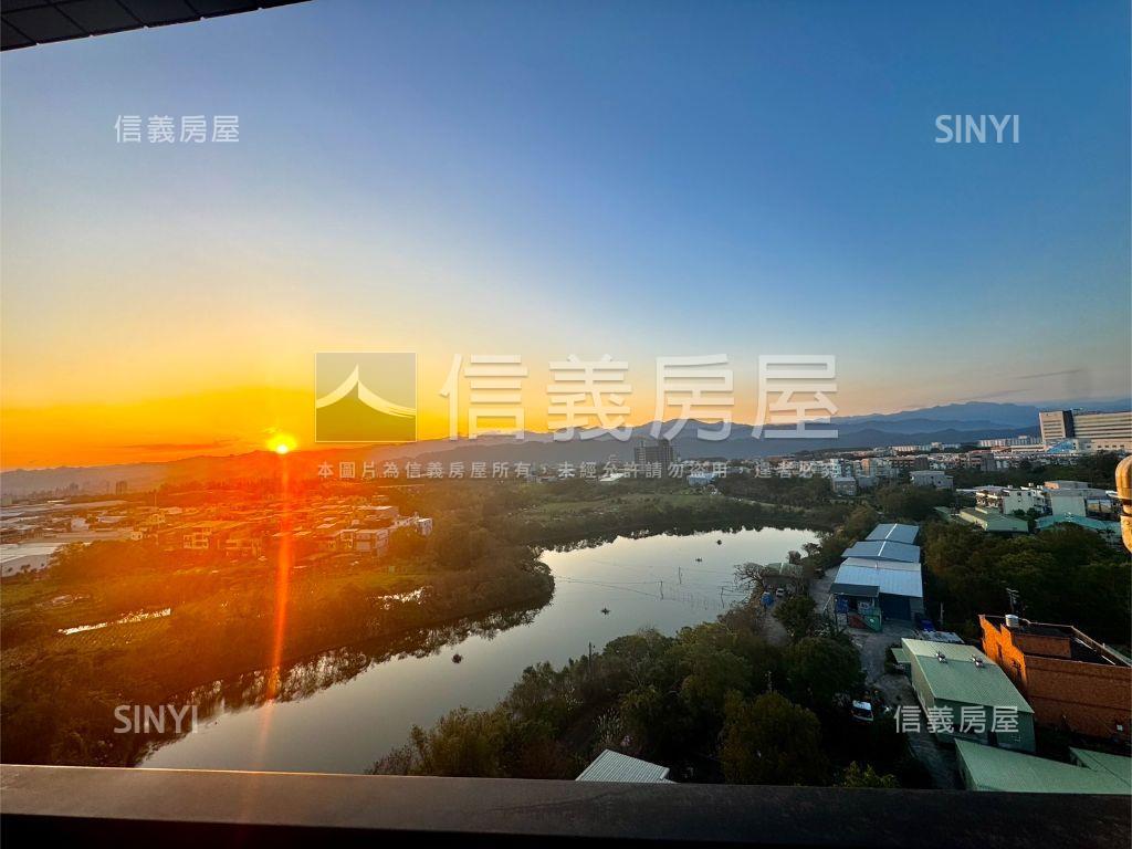 近交流道高樓層美２房車位房屋室內格局與周邊環境