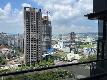 入住七期市政新銳兩房車位