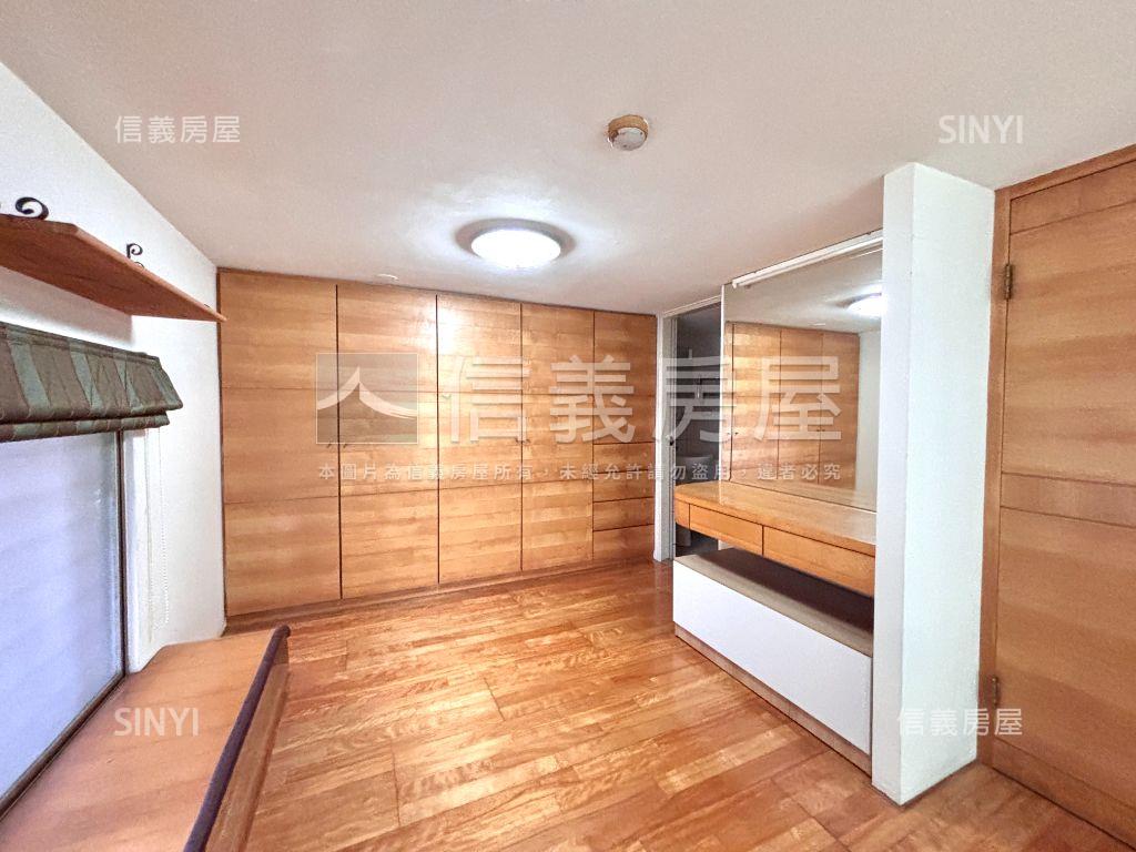 獨家挑高美屋房屋室內格局與周邊環境