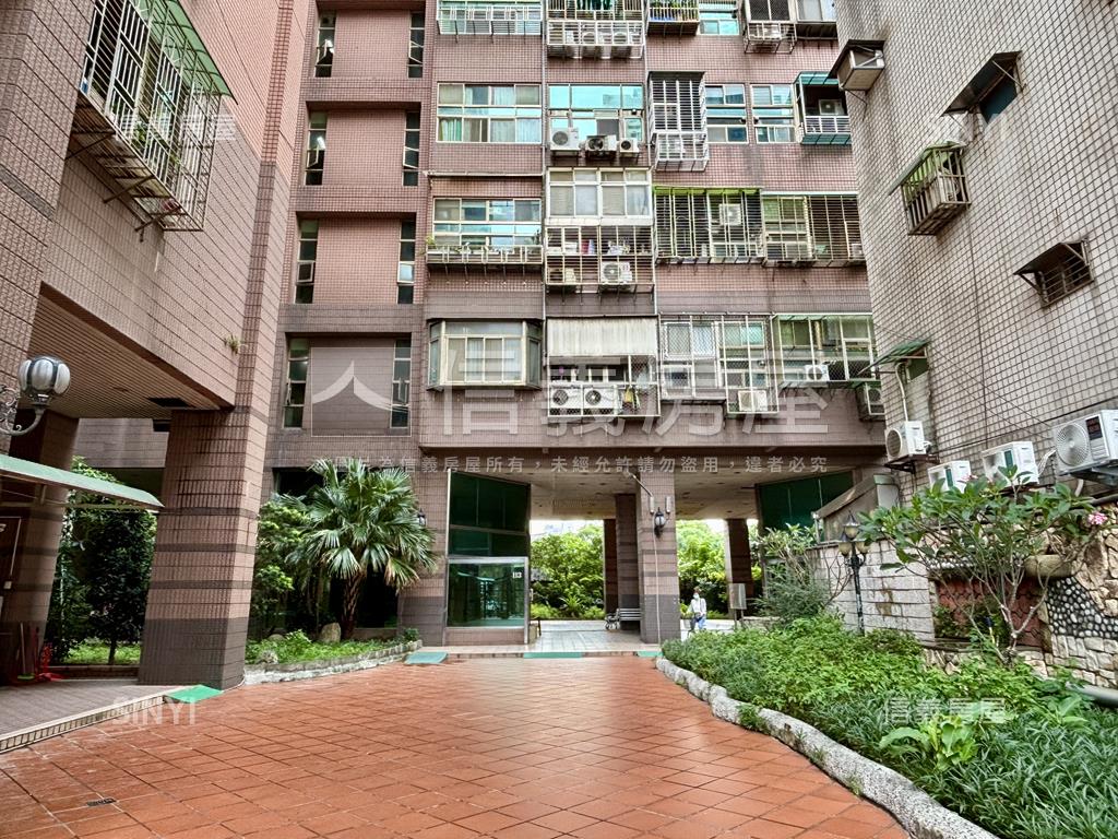 獨家挑高美屋房屋室內格局與周邊環境