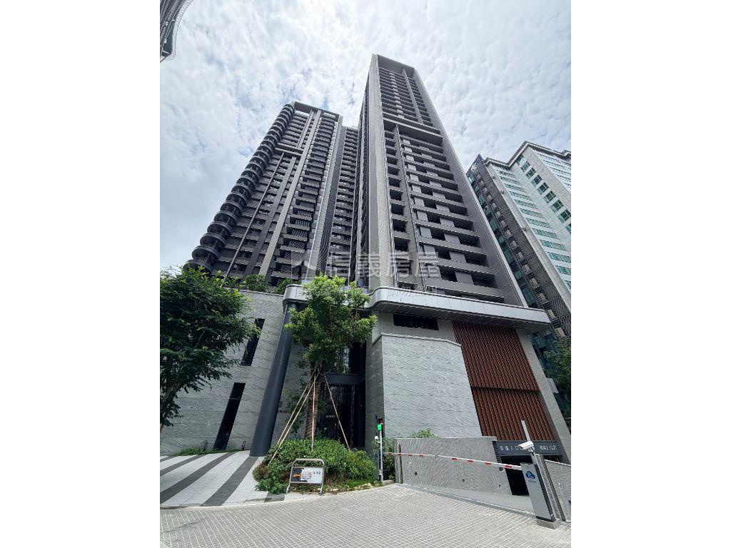 仰星殿兩房平車全新未住房屋室內格局與周邊環境