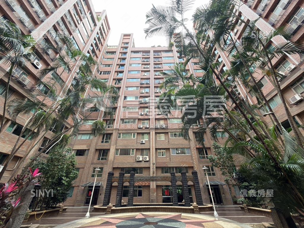 近捷運三民高中理想國三房房屋室內格局與周邊環境