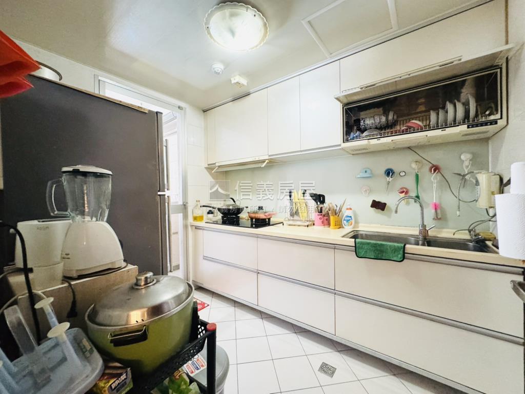 Ａ８福樺美麗殿四房車位房屋室內格局與周邊環境