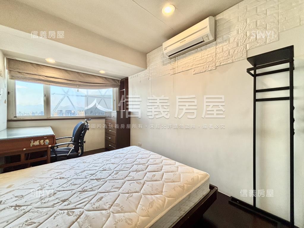 力霸稀有美景３房房屋室內格局與周邊環境
