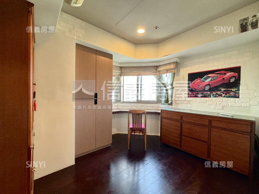 力霸稀有美景３房房屋室內格局與周邊環境