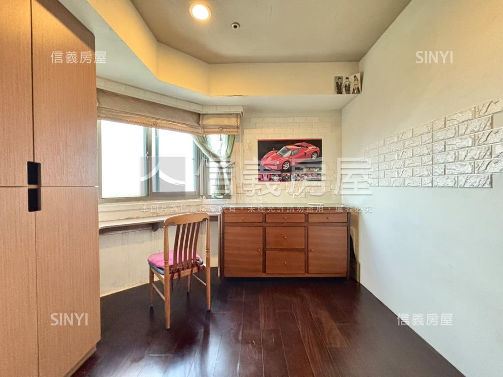 力霸稀有美景３房房屋室內格局與周邊環境