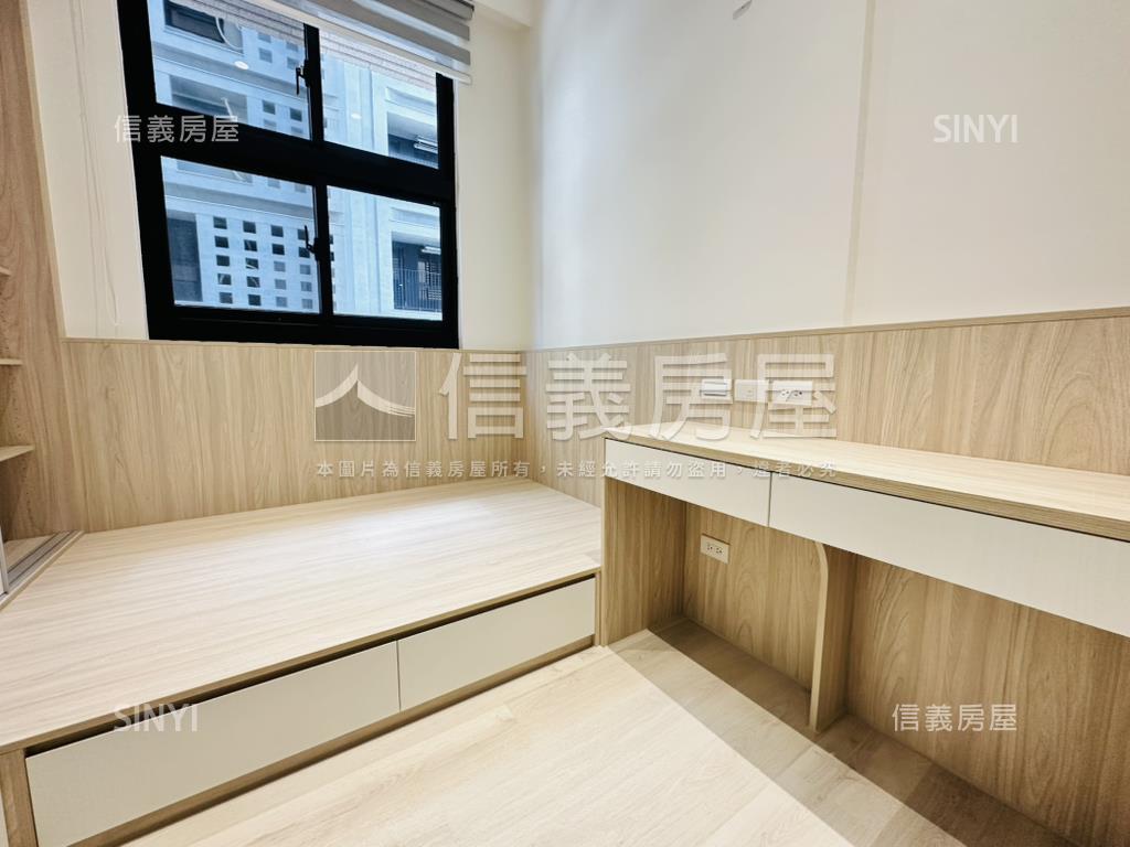 小檜溪美裝潢三房車位房屋室內格局與周邊環境