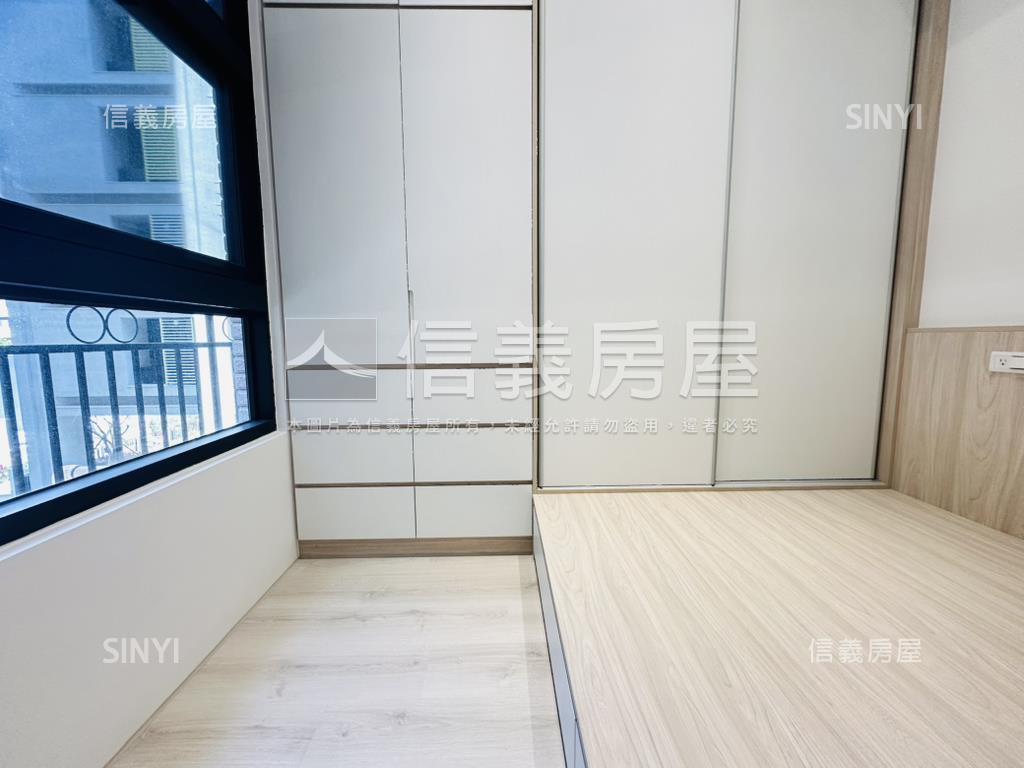 小檜溪美裝潢三房車位房屋室內格局與周邊環境