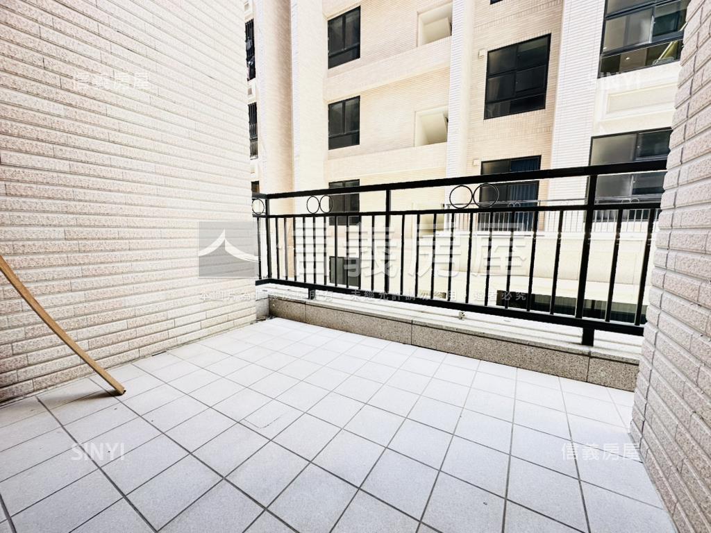 小檜溪美裝潢三房車位房屋室內格局與周邊環境