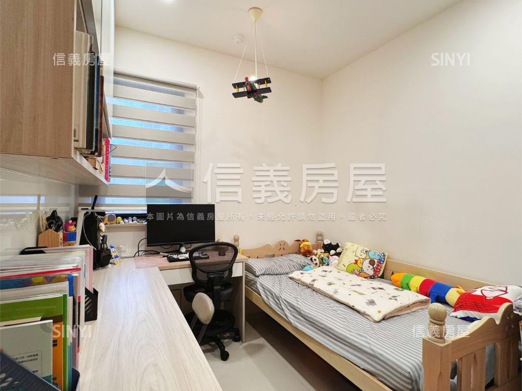 文山杜拜三房車位房屋室內格局與周邊環境