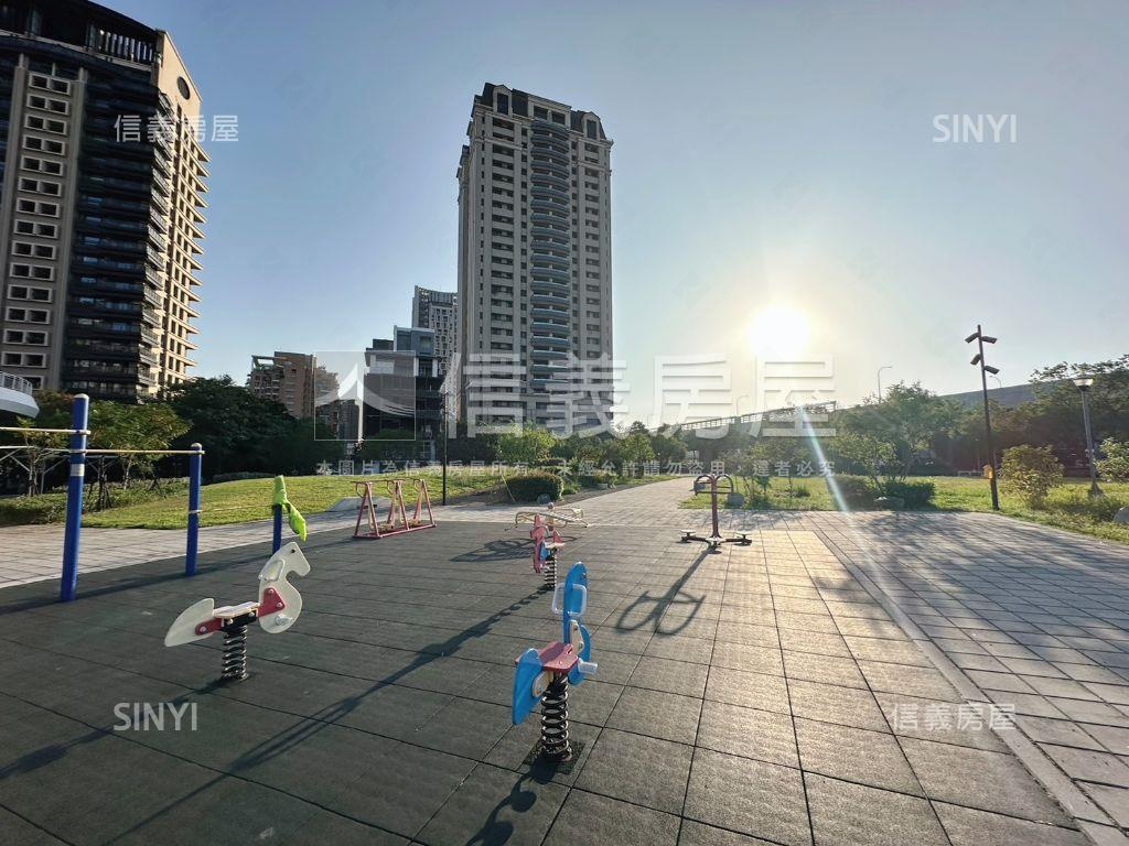 寓上福星三房平面車位房屋室內格局與周邊環境