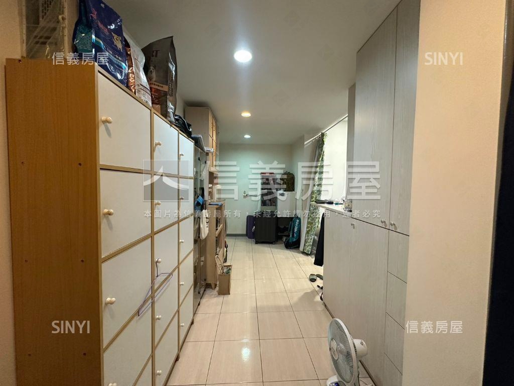 三和路三房兩衛邊間美寓房屋室內格局與周邊環境