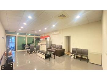 新莊夜市稀有店面