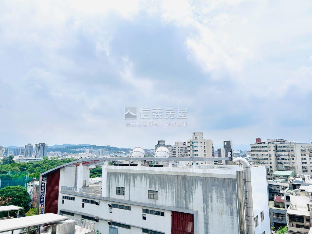 前站★全新大套房有車位房屋室內格局與周邊環境