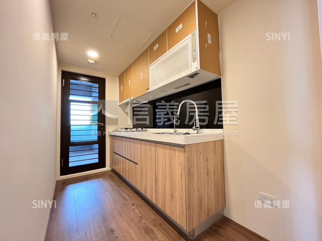 勝麗進行曲三房平車房屋室內格局與周邊環境