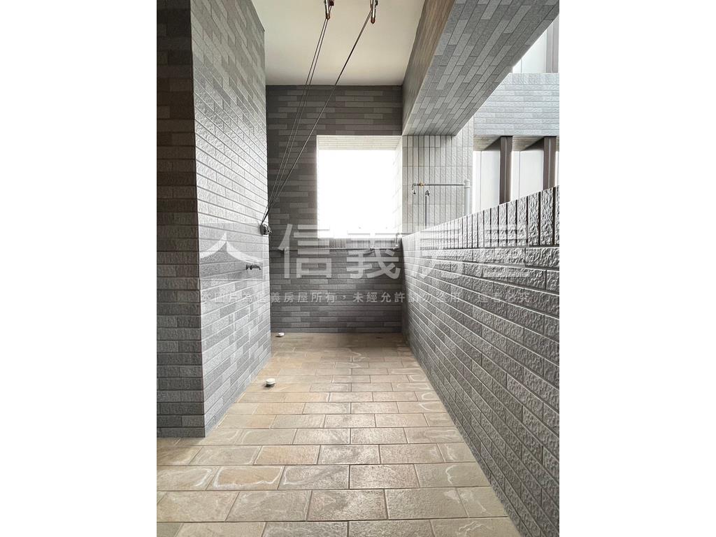 勝麗進行曲三房平車房屋室內格局與周邊環境