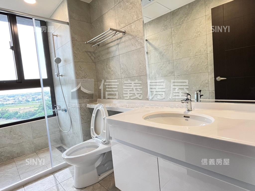 勝麗進行曲三房平車房屋室內格局與周邊環境