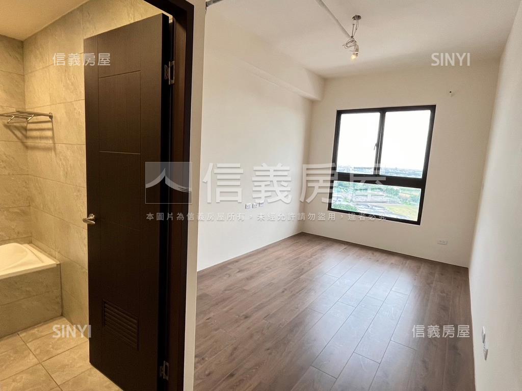 勝麗進行曲三房平車房屋室內格局與周邊環境