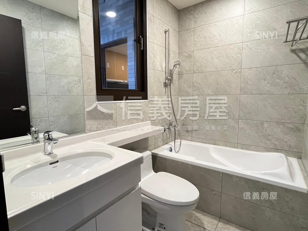 勝麗進行曲三房平車房屋室內格局與周邊環境