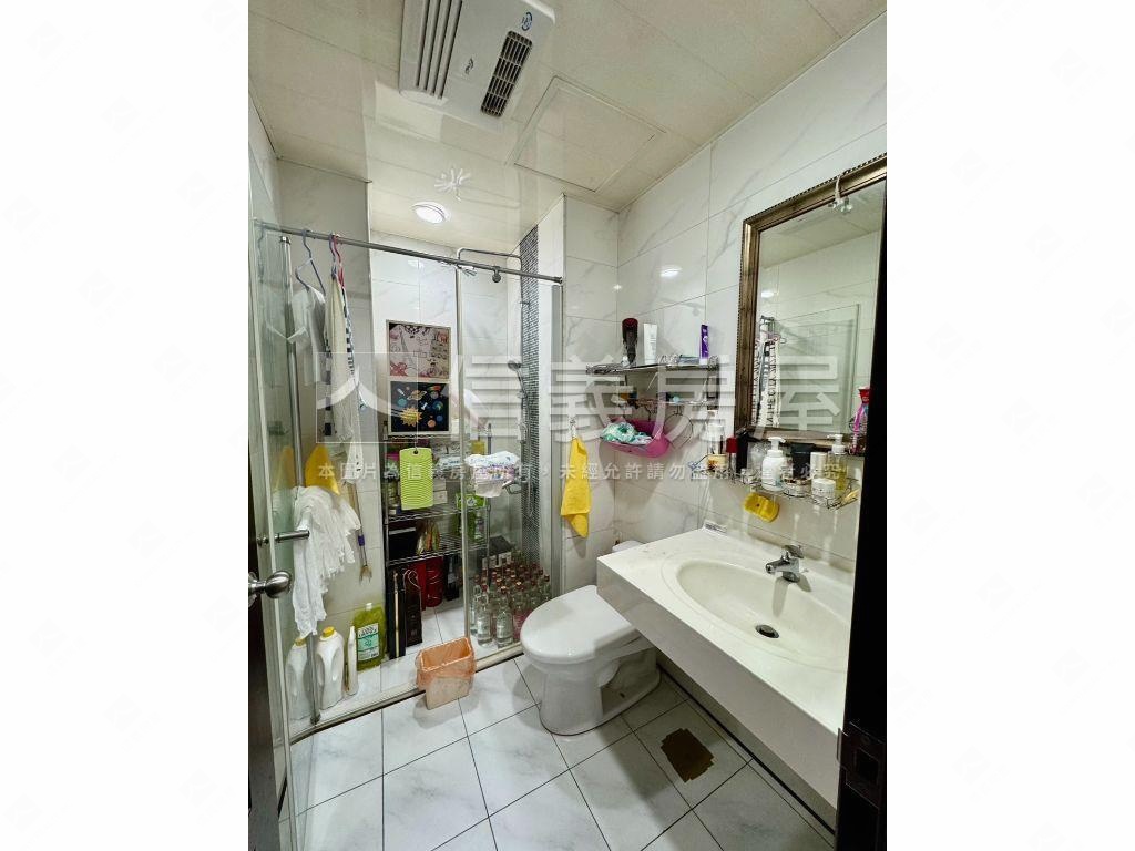 近未來Ｇ０４高樓３房車位房屋室內格局與周邊環境