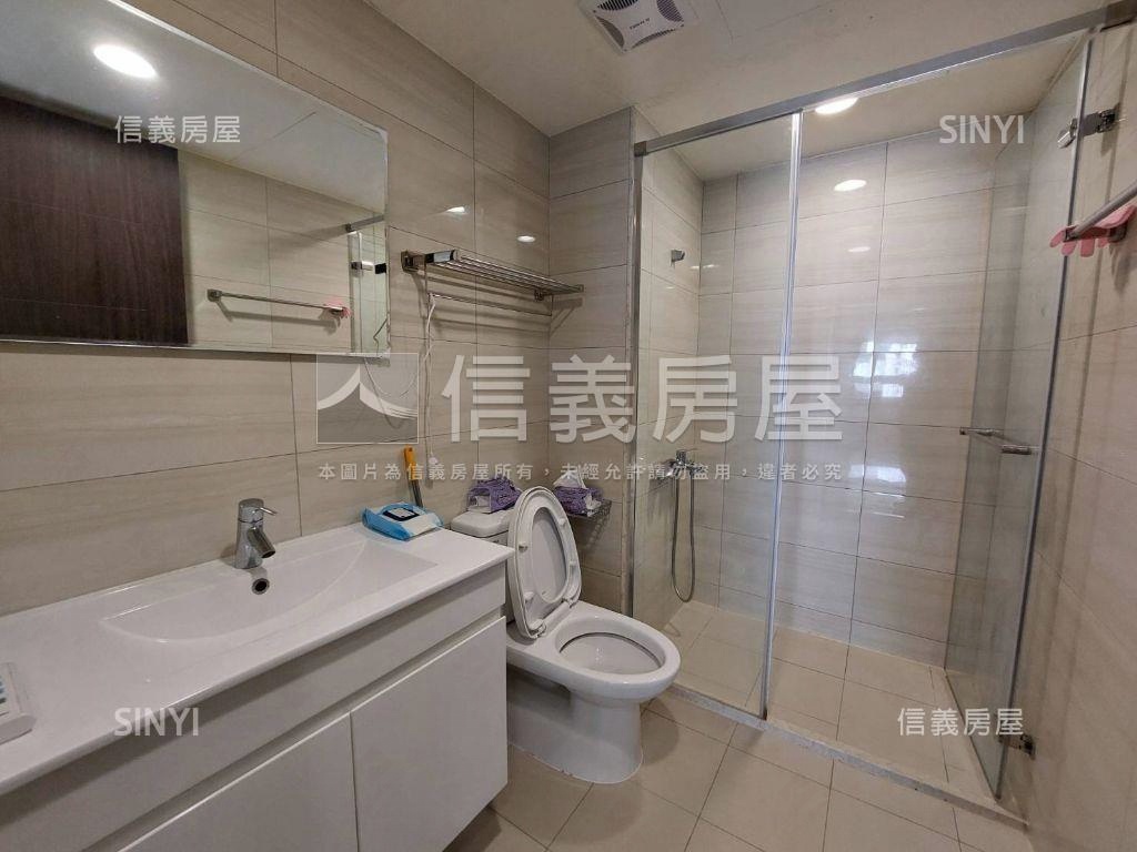 美麗甲山林電梯三房房屋室內格局與周邊環境