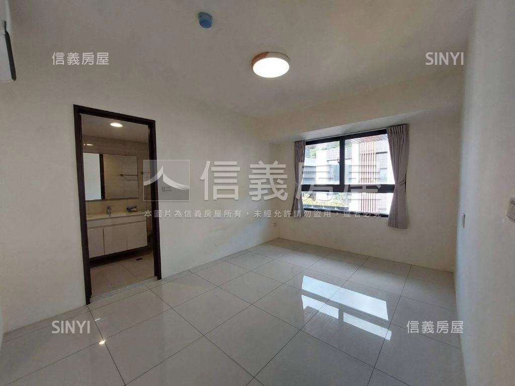 美麗甲山林電梯三房房屋室內格局與周邊環境