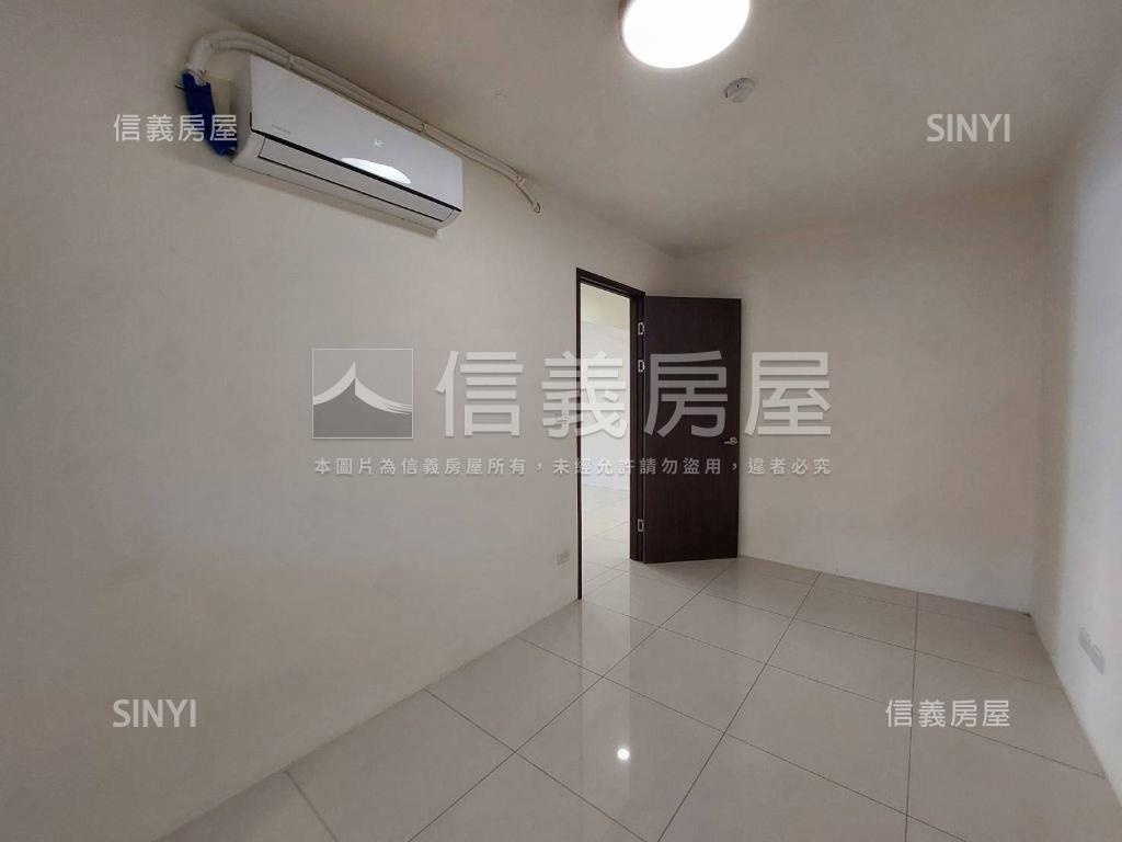 美麗甲山林電梯三房房屋室內格局與周邊環境