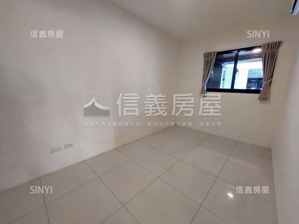 美麗甲山林電梯三房房屋室內格局與周邊環境