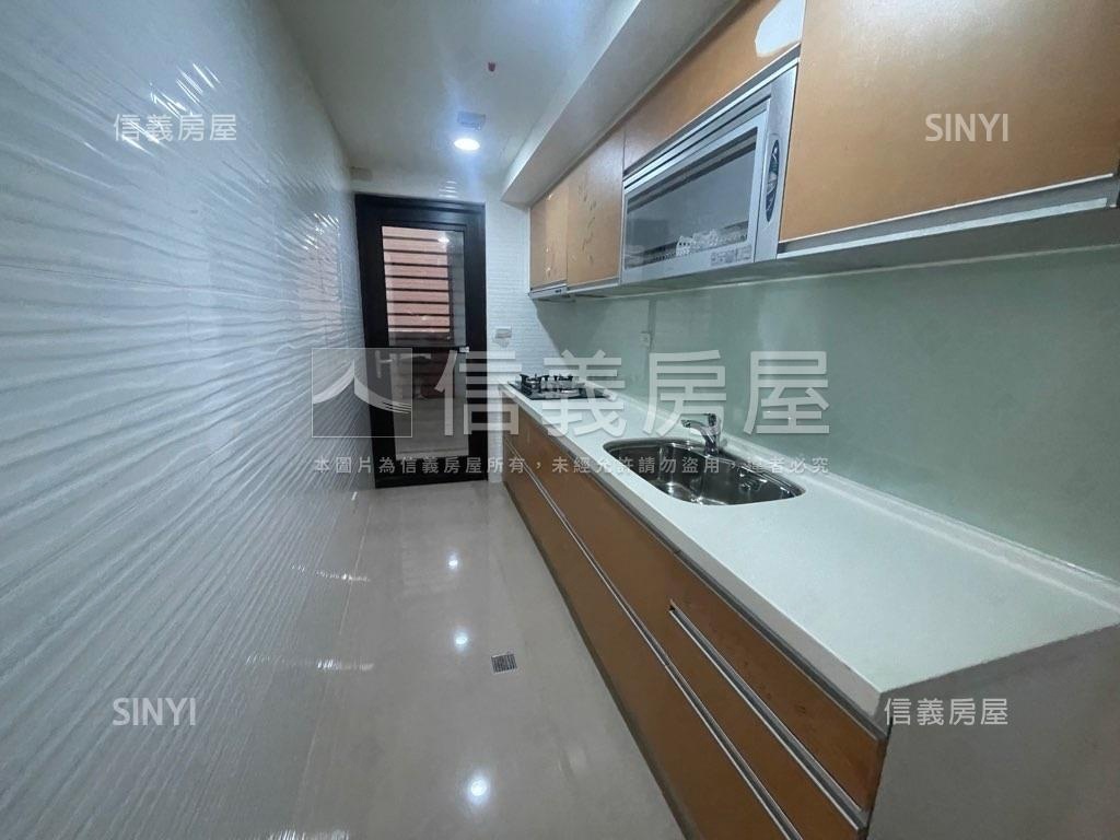 稀有電梯樓中樓房屋室內格局與周邊環境