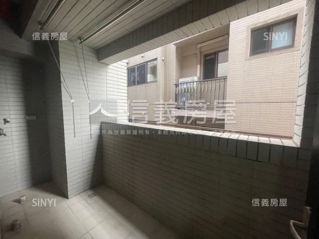 稀有電梯樓中樓房屋室內格局與周邊環境
