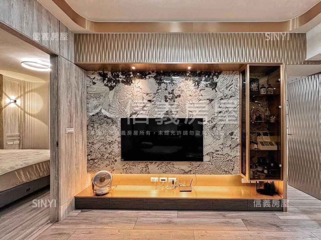 小港面寬約１０米漂亮店面房屋室內格局與周邊環境