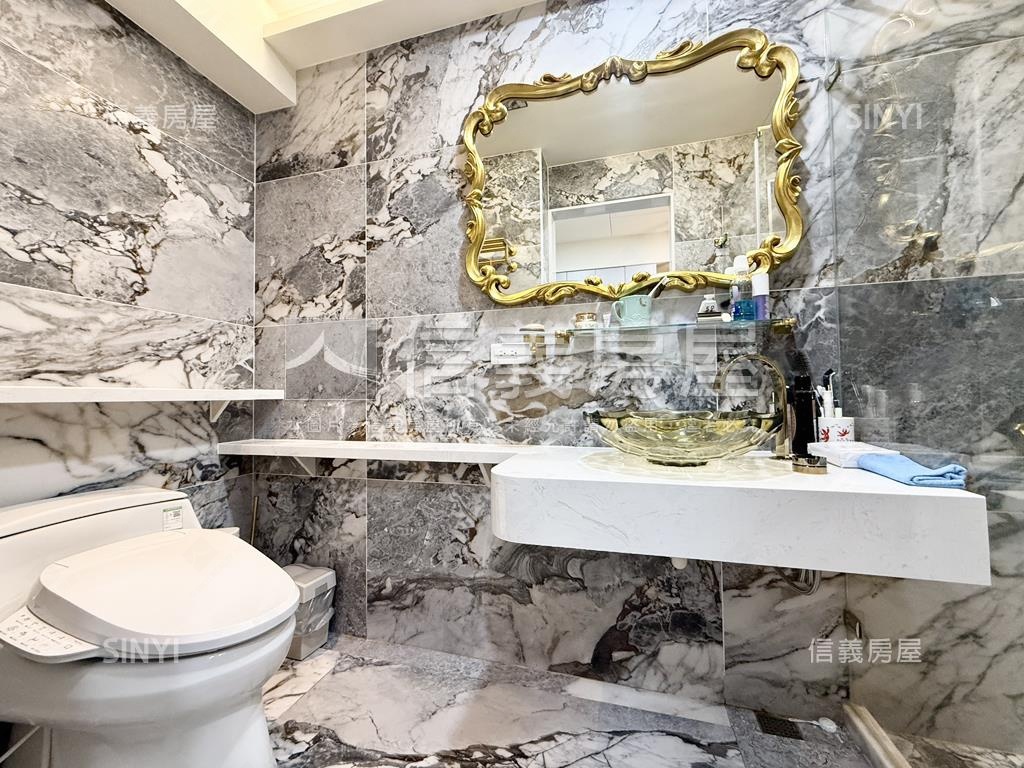 小港面寬約１０米漂亮店面房屋室內格局與周邊環境