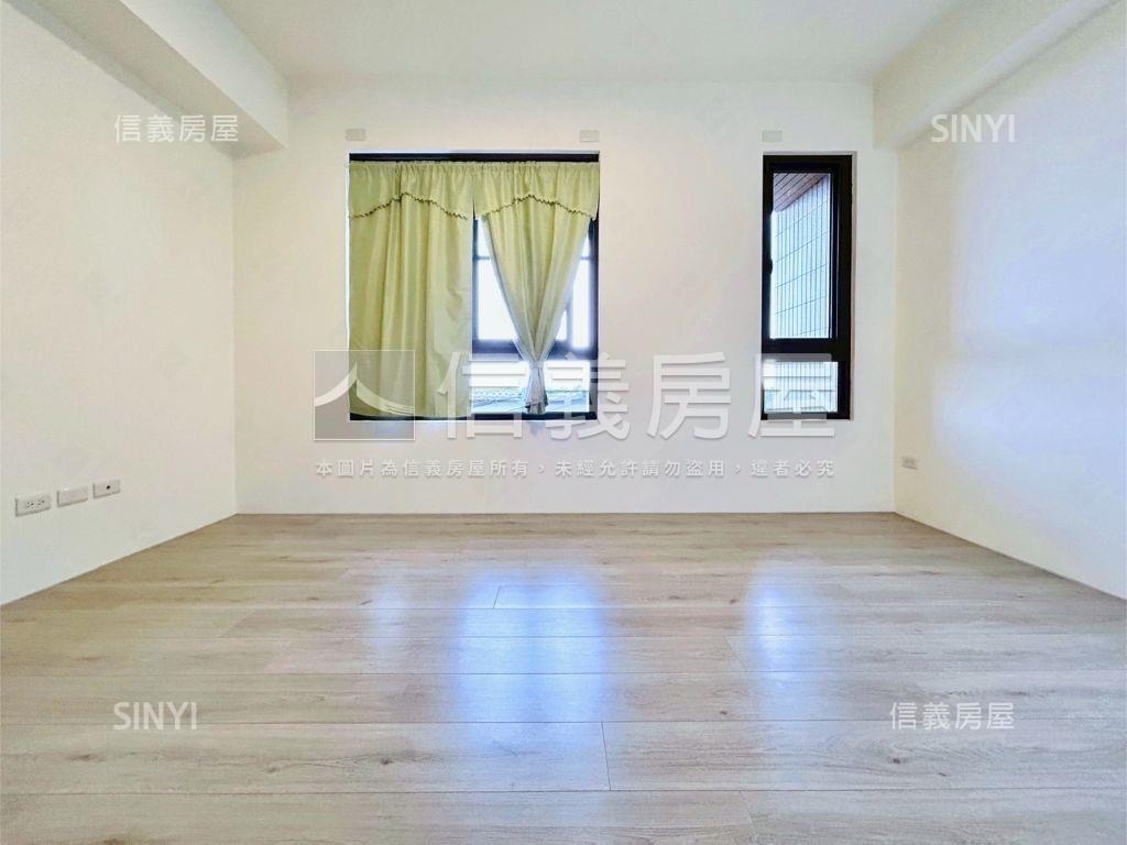 坤悅。美裝潢臨路別墅房屋室內格局與周邊環境