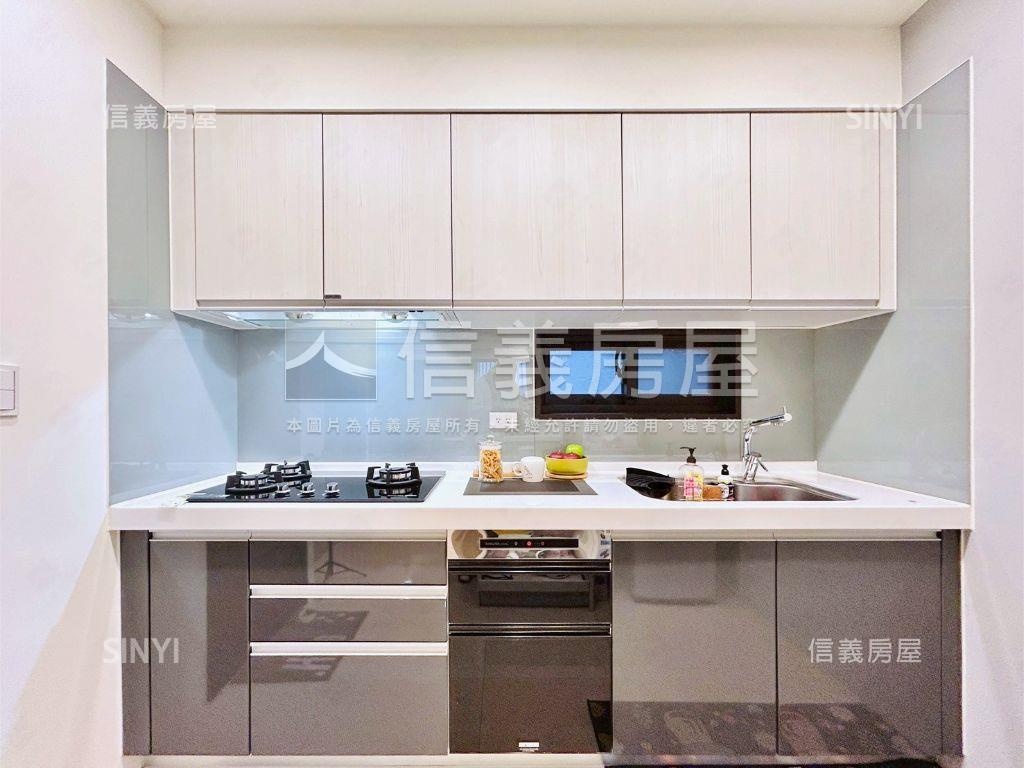 坤悅。美裝潢臨路別墅房屋室內格局與周邊環境