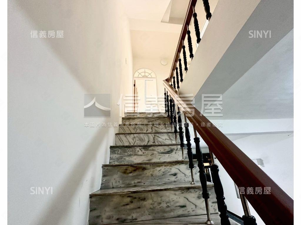 約４２坪甕仔地海佃透天房屋室內格局與周邊環境