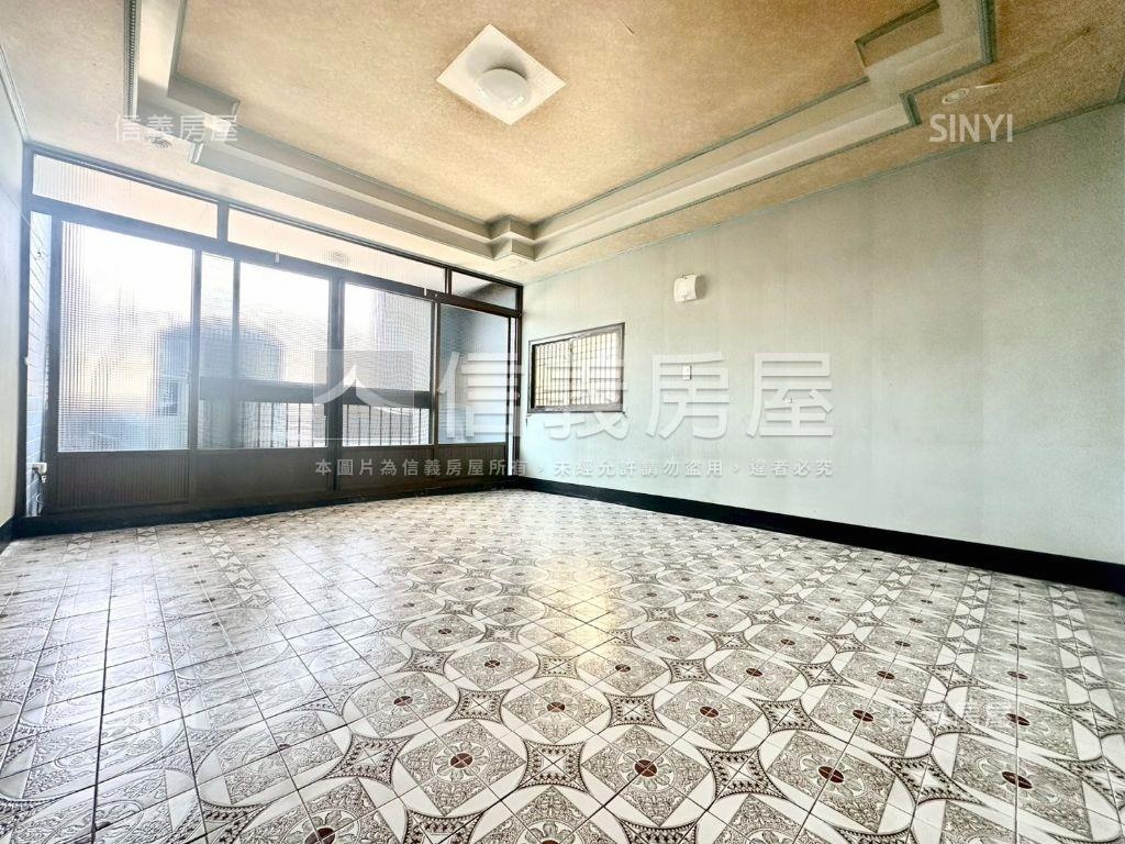 約４２坪甕仔地海佃透天房屋室內格局與周邊環境