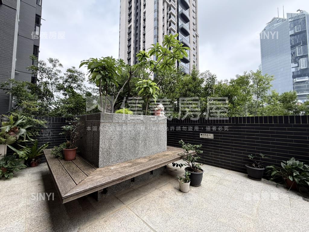 文華匯稀有露臺戶房屋室內格局與周邊環境