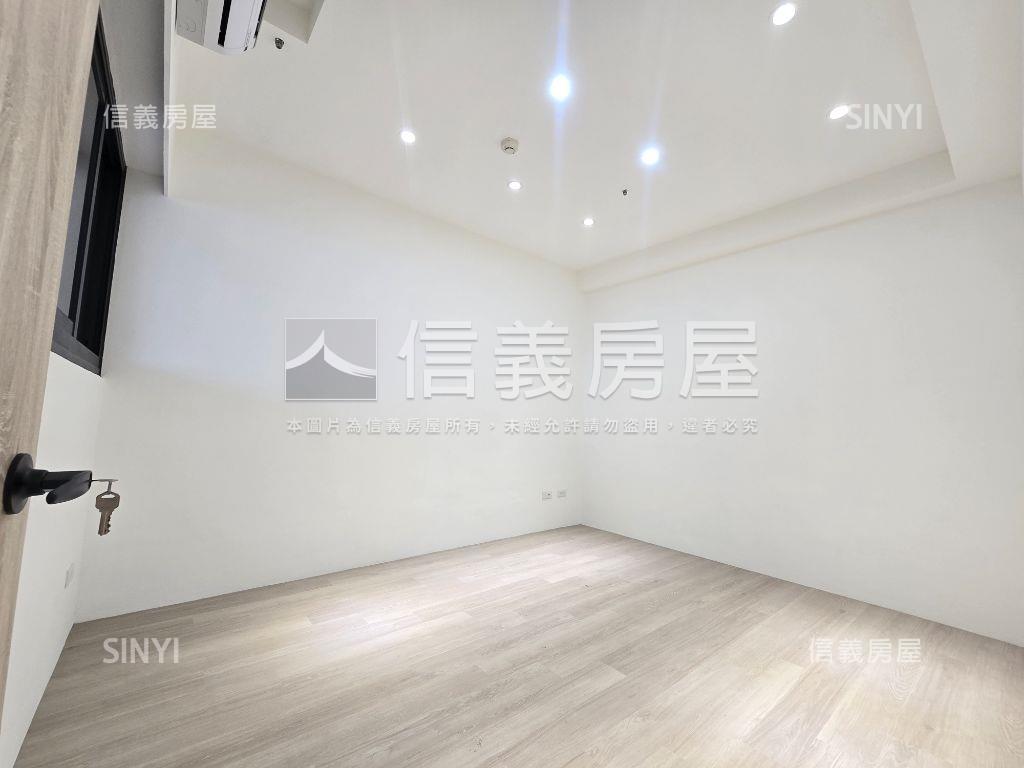 安平高樓美景樓中樓３房房屋室內格局與周邊環境
