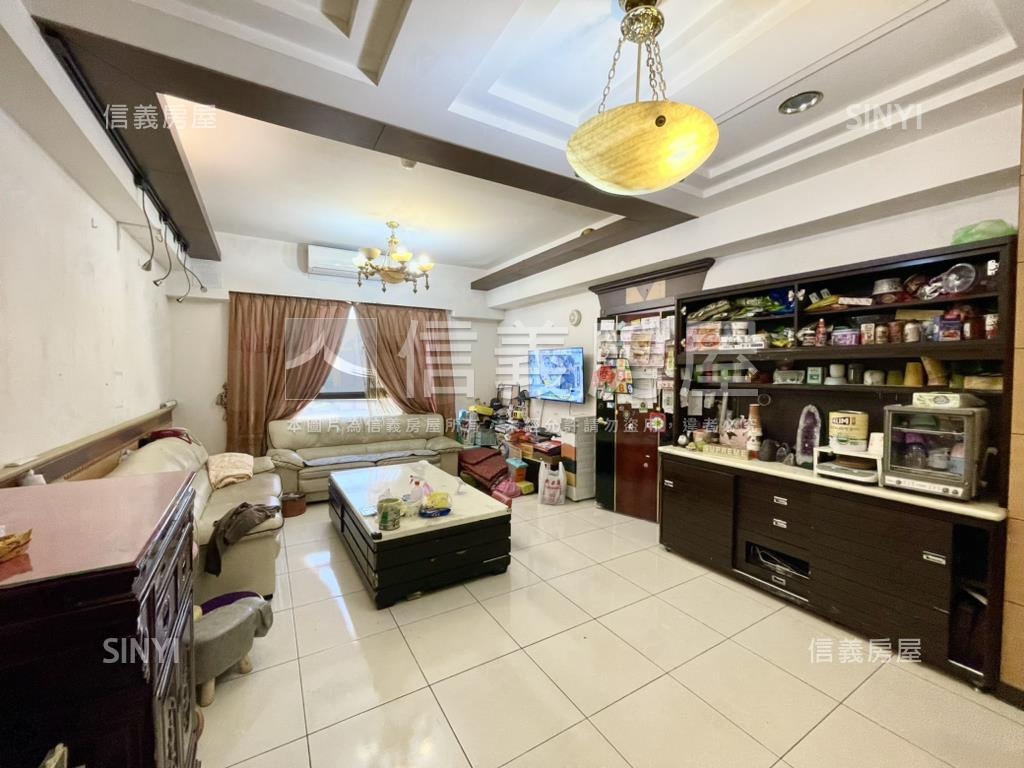 臻星·電梯４房平面車位房屋室內格局與周邊環境