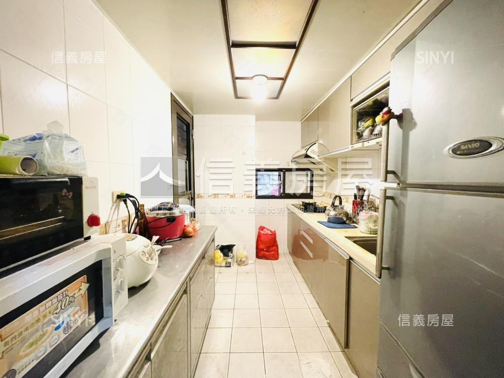 臻星·電梯４房平面車位房屋室內格局與周邊環境