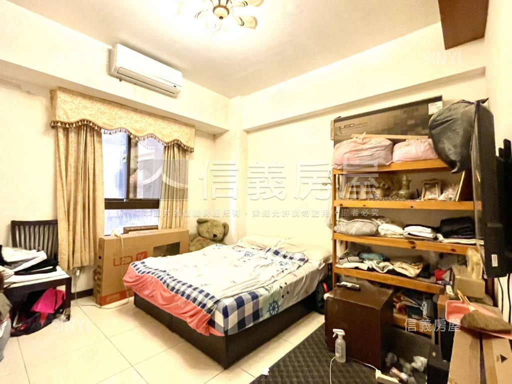 臻星·電梯４房平面車位房屋室內格局與周邊環境