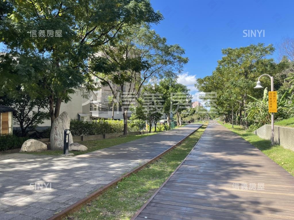 臻星·電梯４房平面車位房屋室內格局與周邊環境