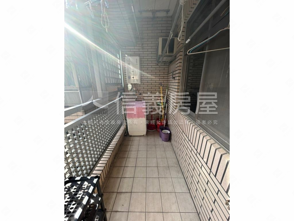 星光市視野三房車位房屋室內格局與周邊環境