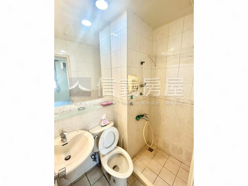 星光市視野三房車位房屋室內格局與周邊環境