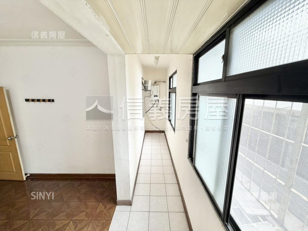 萬板路の天空之城房屋室內格局與周邊環境