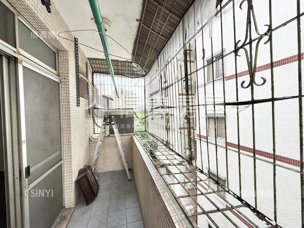 萬板路の天空之城房屋室內格局與周邊環境